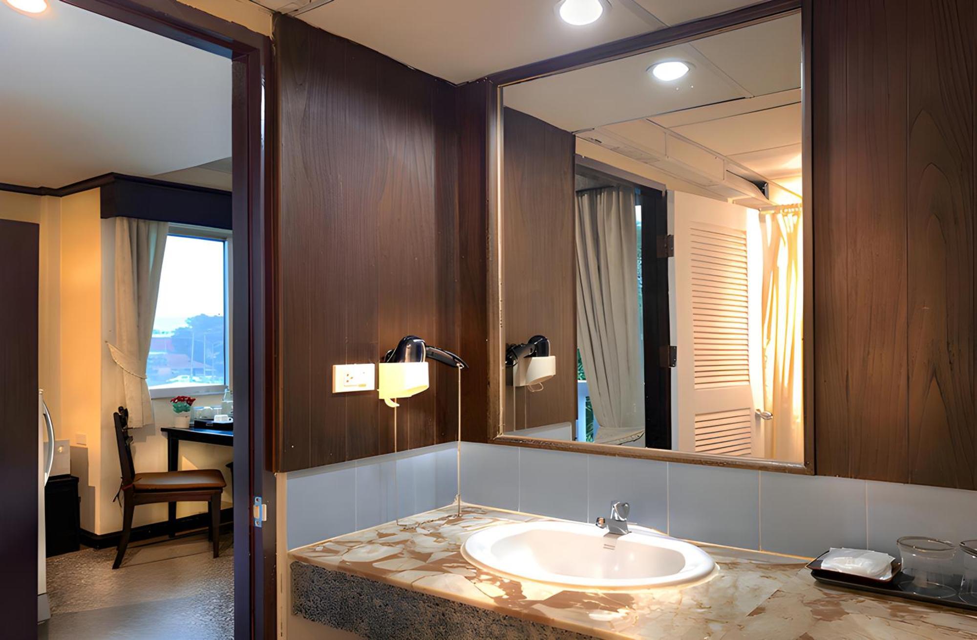 Royal Peninsula Hotel Chiangmai Chiang Mai Esterno foto