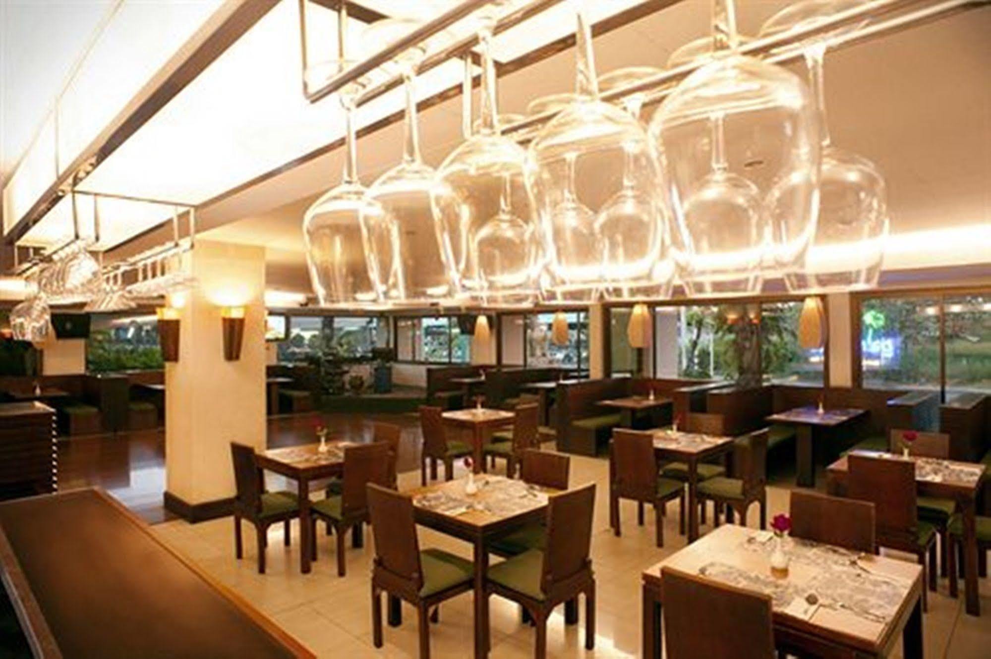 Royal Peninsula Hotel Chiangmai Chiang Mai Esterno foto