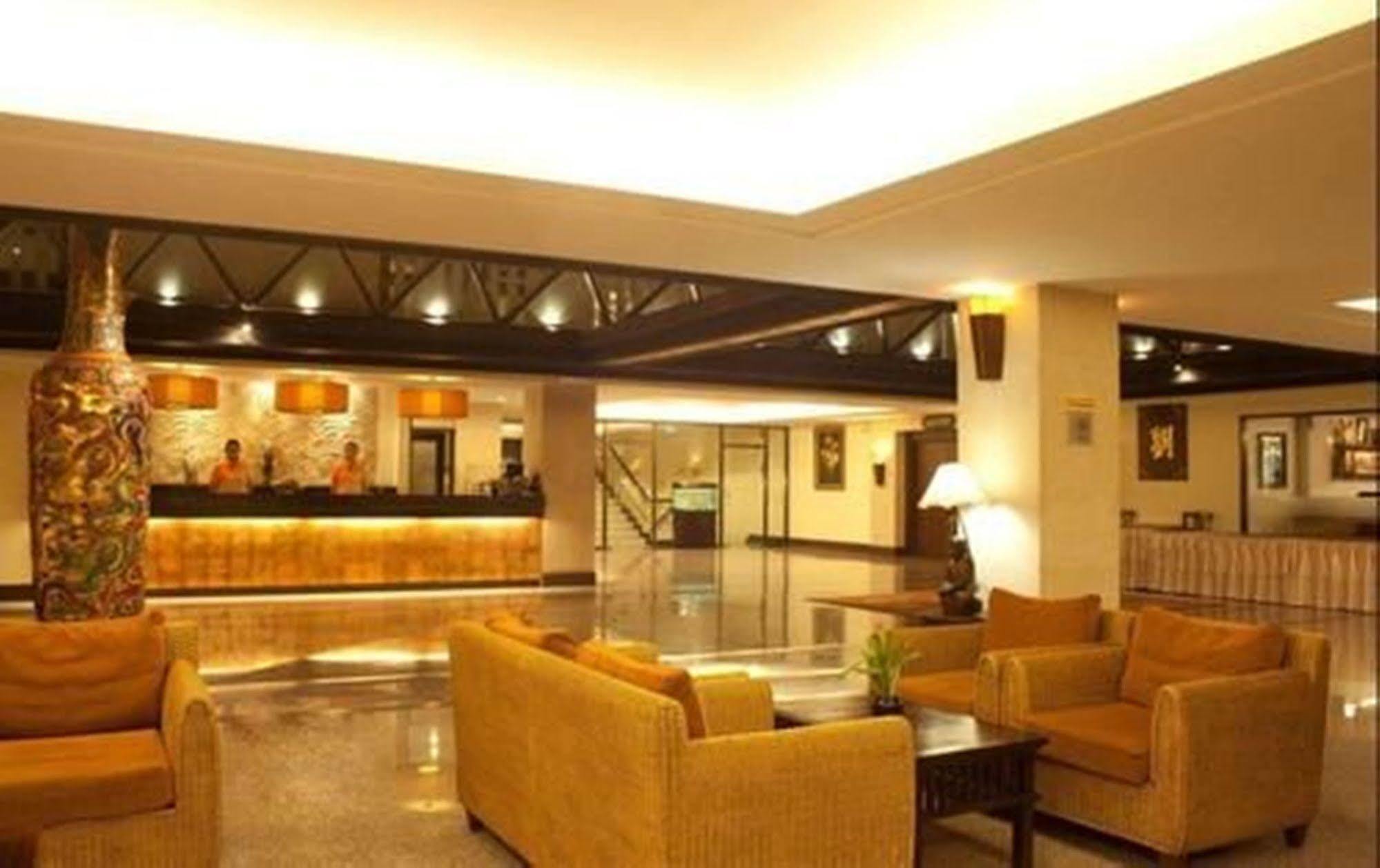 Royal Peninsula Hotel Chiangmai Chiang Mai Esterno foto